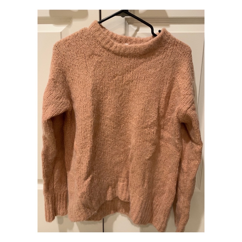 Aritzia babaton sweater
